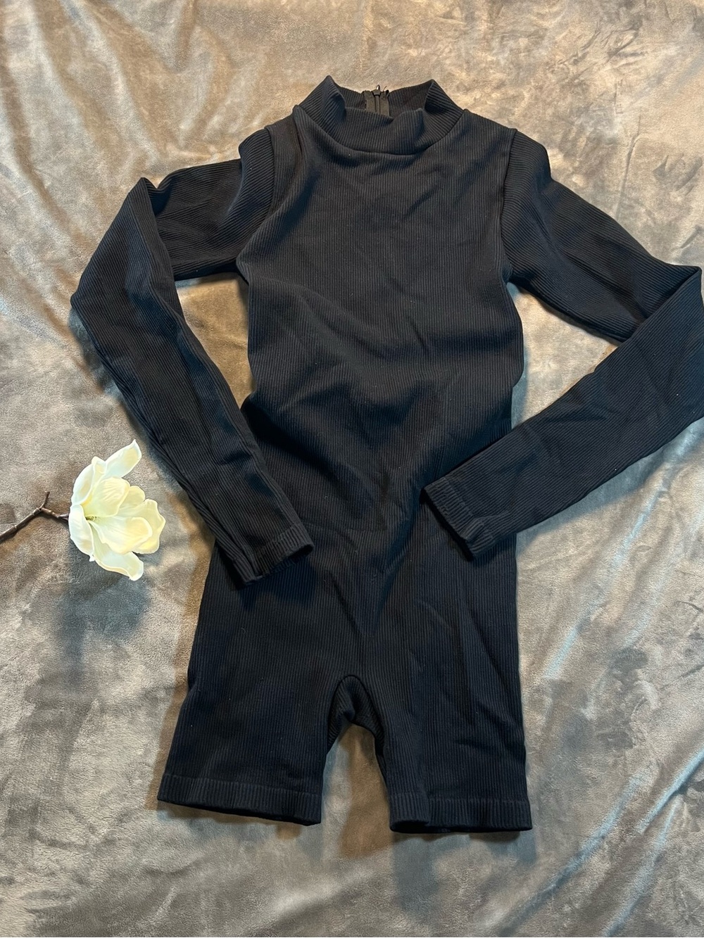 Forever 21 Black Long-Sleeve Ribbed One-Piece Bodysuit